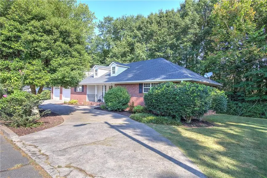 9 1/2 Greenbriar Avenue, Cartersville, GA 30120 - #2