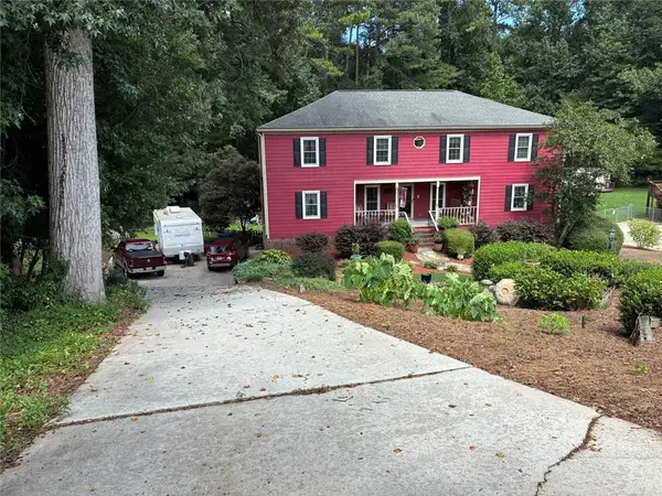 144 Shadow Lake Drive Sw, Lilburn, GA 30047