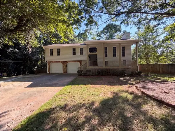 1825 Marsh Creek Drive, Lawrenceville, GA 30043