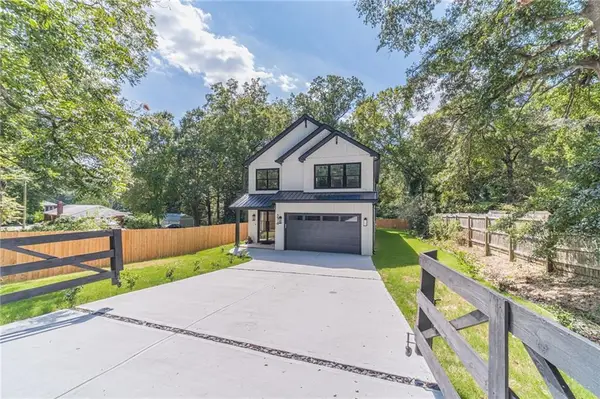 274 White Street, Hoschton, GA 30548