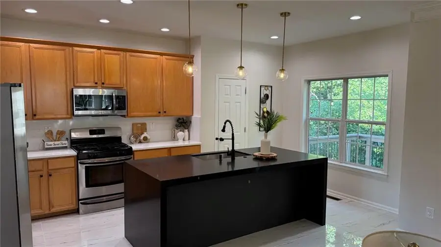 625 Kingsport Drive, Roswell, GA 30076 - #2