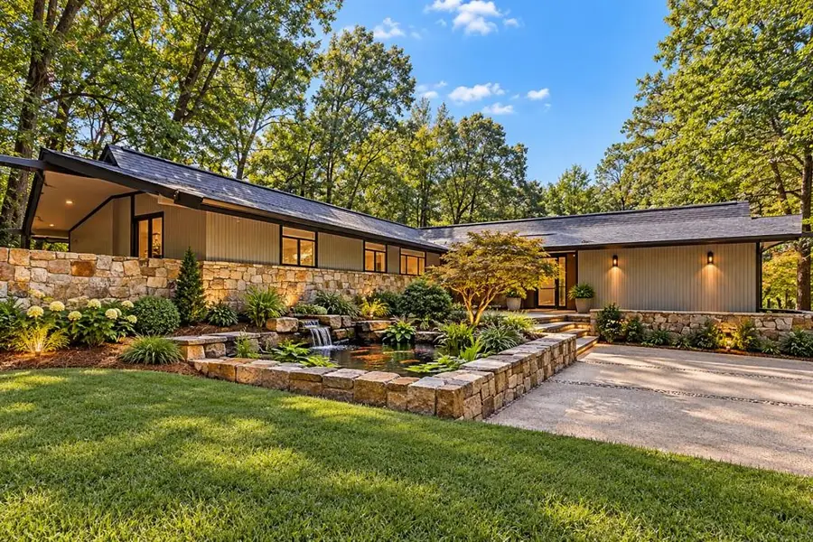 1510 W Wesley Road Nw, Atlanta, GA 30327 - #2