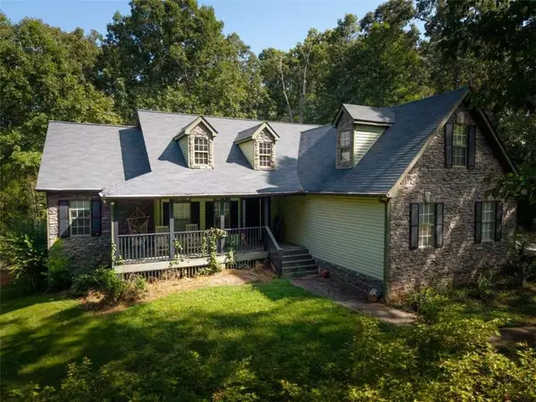 1371 Pickett Bridge Road, Covington, GA 30016