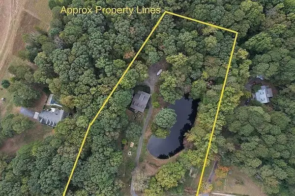 1655 Rockdale Circle, Snellville, GA 30078