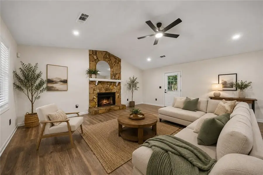 627 Ridge Avenue, Stone Mountain, GA 30083 - #3