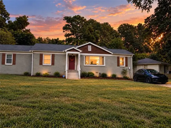 1563 Cloverdale Drive Se, Marietta, GA 30067