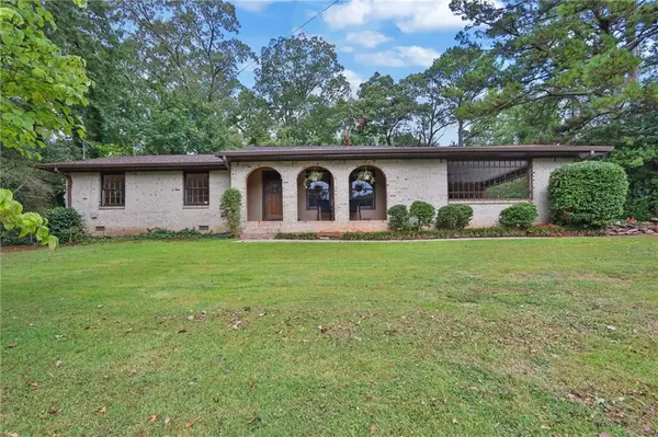 4847 Shadowwood Court Sw, Lilburn, GA 30047