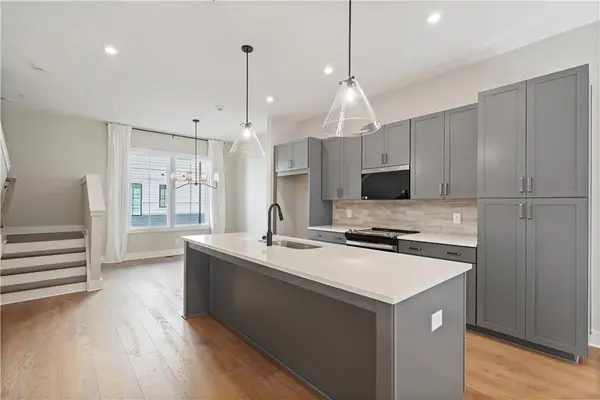 989 Bibbs Circle Nw #24, Atlanta, GA 30318
