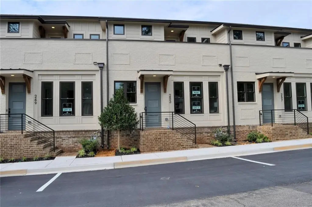 253 White Street Nw, Marietta, GA 30060 - #1