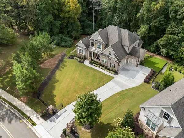 7559 Bates Drive, Alpharetta, GA 30004