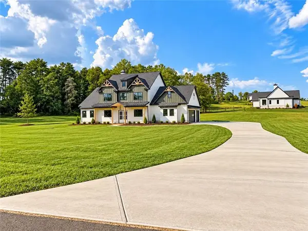 121 Palisade Drive, Rydal, GA 30171