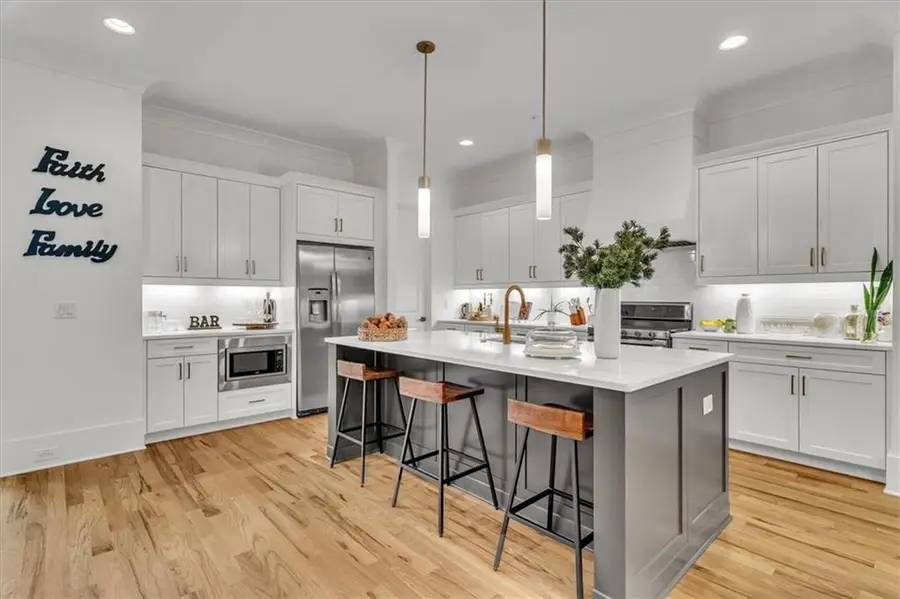 228 Crescent Circle Sw, Marietta, GA 30064 - #3