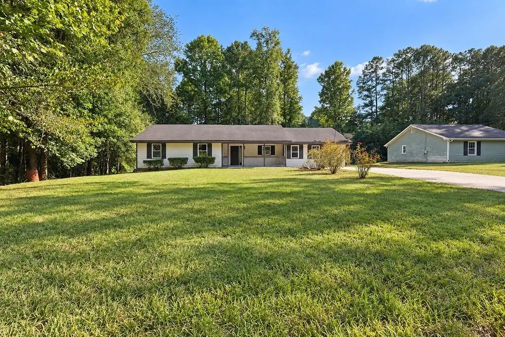 190 Mountain View Circle, Covington, GA 30016 - #1