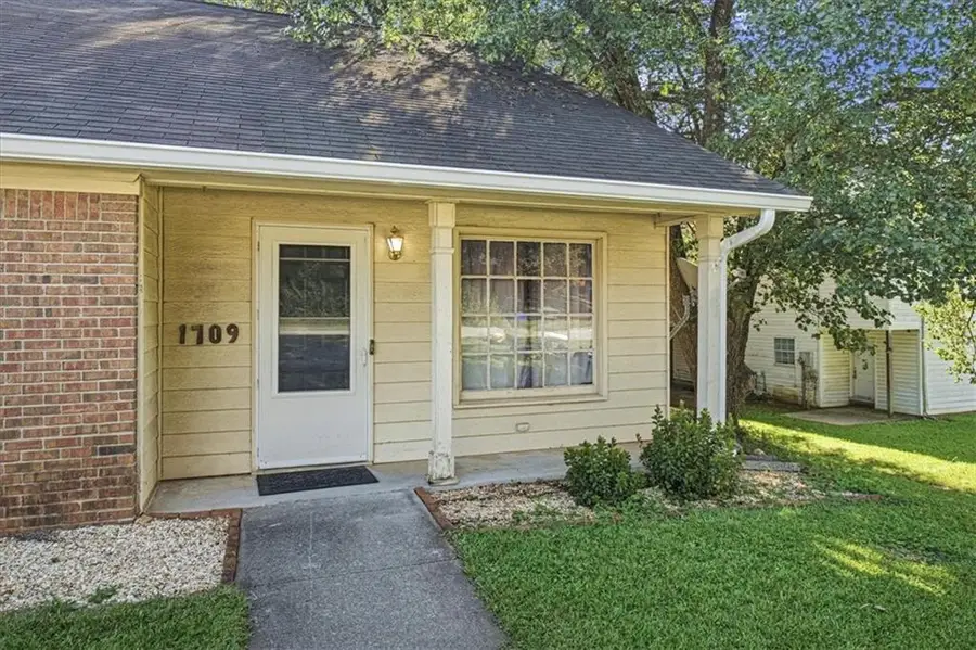 1709 Winchester Way Se, Conyers, GA 30013 - #3