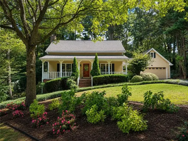 1052 Evelyn Lane, Lilburn, GA 30047