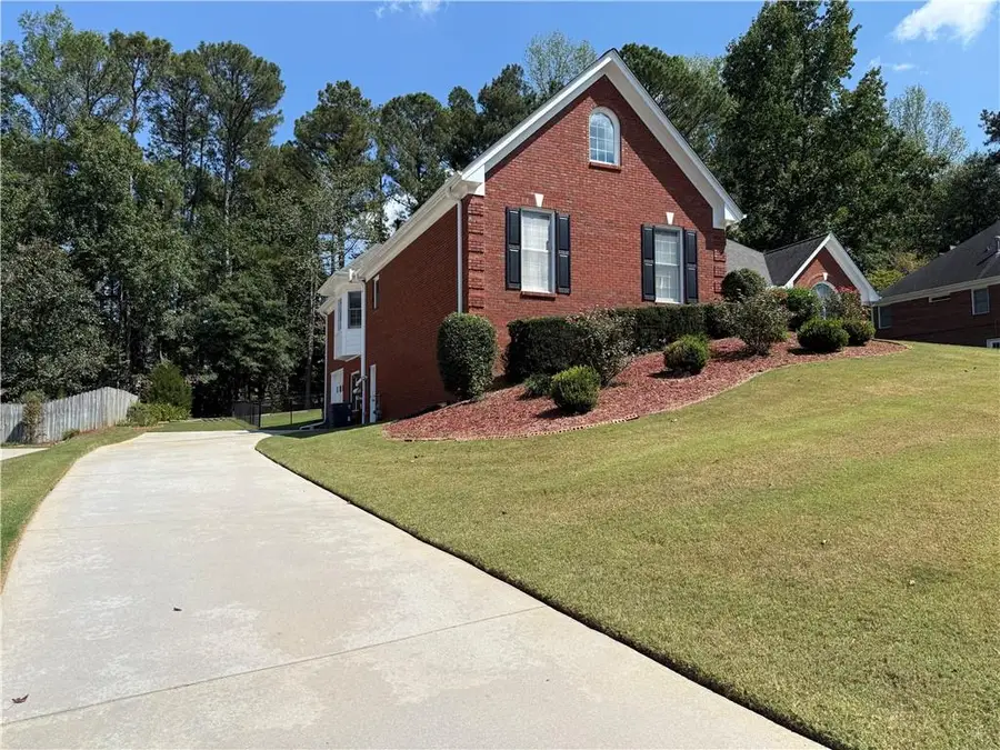 805 Ivy Ridge Drive, Loganville, GA 30052 - #2