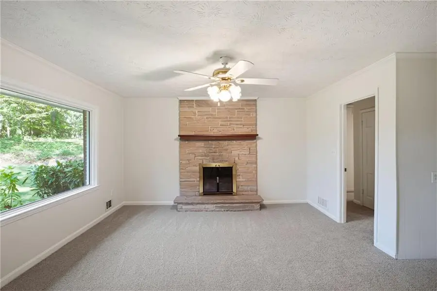 184 Wagon Way Sw, Lilburn, GA 30047 - #3
