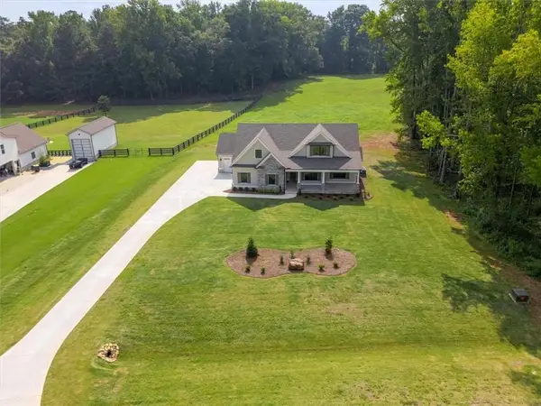 947 Lake Varner Drive, Covington, GA 30014