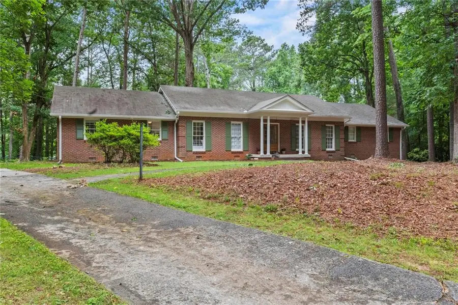 2373 Oxbow Circle, Stone Mountain, GA 30087 - #2
