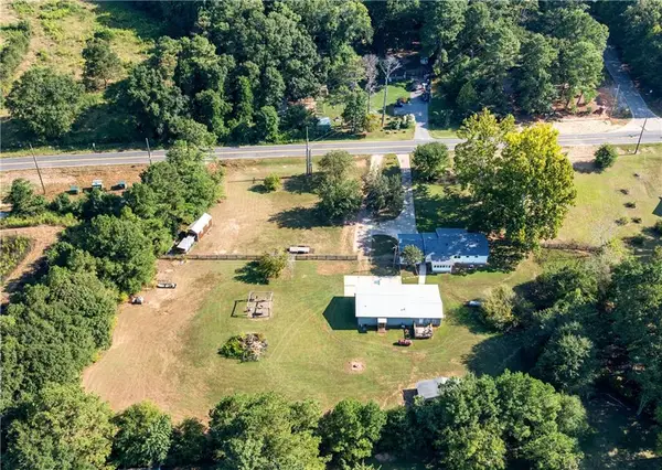 352 Mcintosh Trail, Senoia, GA 30276