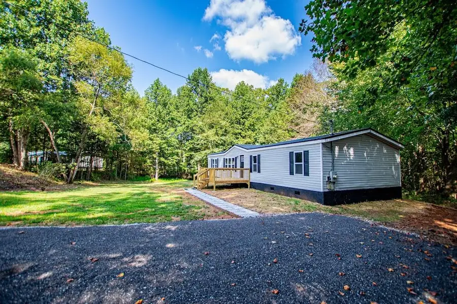 61 Crest Road, Carrollton, GA 30116 - #2