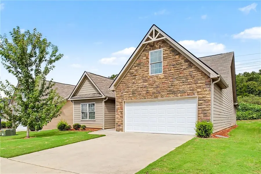 123 W Lexington Avenue, Griffin, GA 30223 - #2