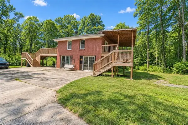 140 Joe Bray Rd, Fayetteville, GA 30214