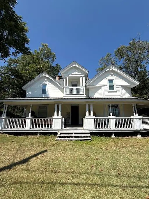 266 C S Floyd Road, Loganville, GA 30052