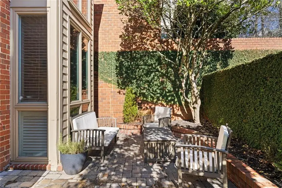 63 Willow Glen, Sandy Springs, GA 30342 - #2