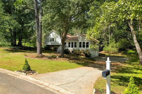 5024 Gunners, Roswell, GA 30075