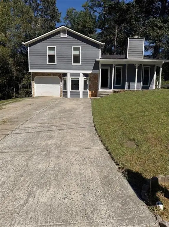 64 Timothy Lane Nw, Lilburn, GA 30047