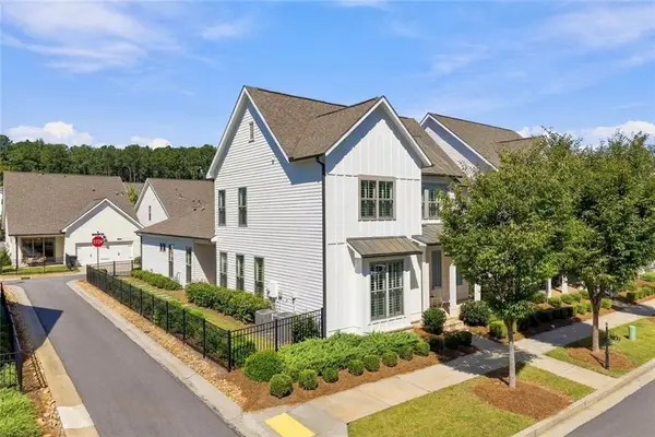 1043 Harvest Park Lane, Suwanee, GA 30024