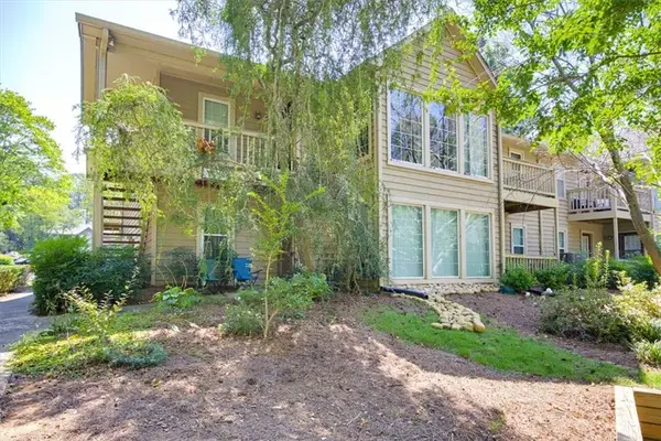 704 Country Park Drive Se, Smyrna, GA 30080