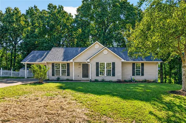 5545 Sallee Drive, Oakwood, GA 30566