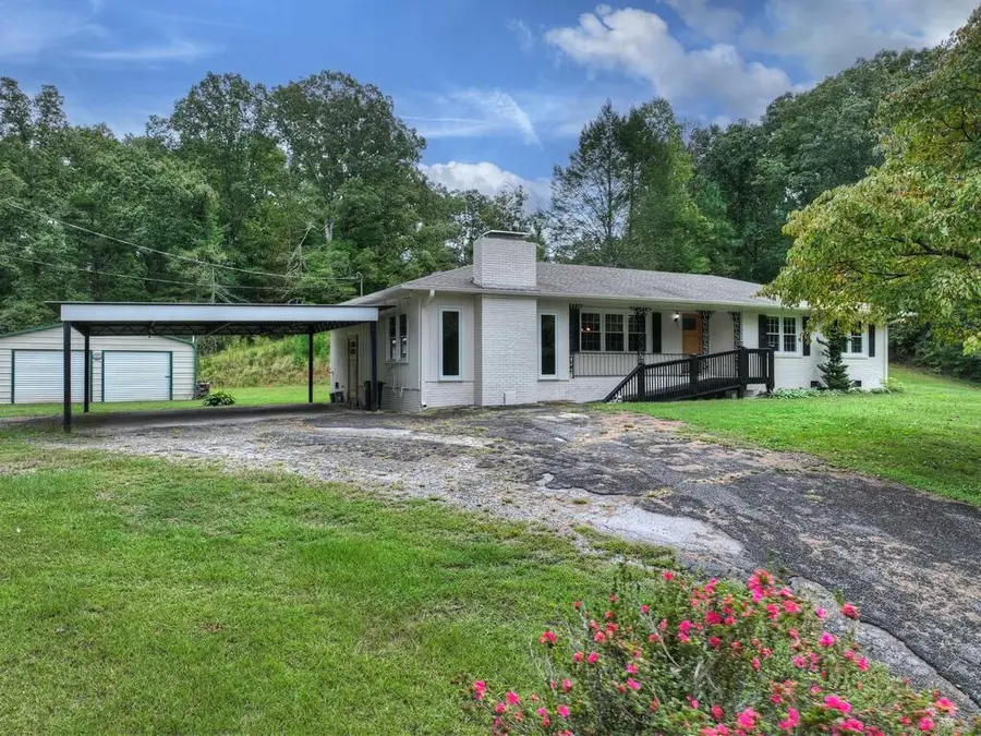 3347 Highway 52 E, Ellijay, GA 30536 - #2
