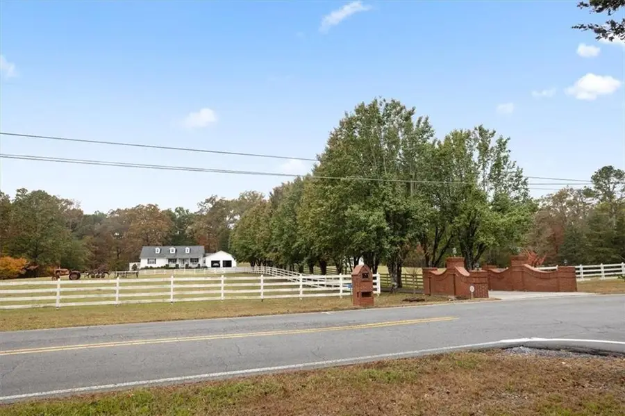 871 Robinson Road, Chatsworth, GA 30705 - #2