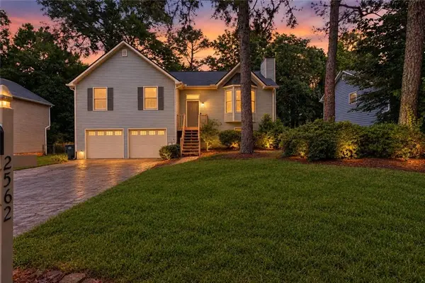 2562 Kennesaw Springs Court, Kennesaw, GA 30144
