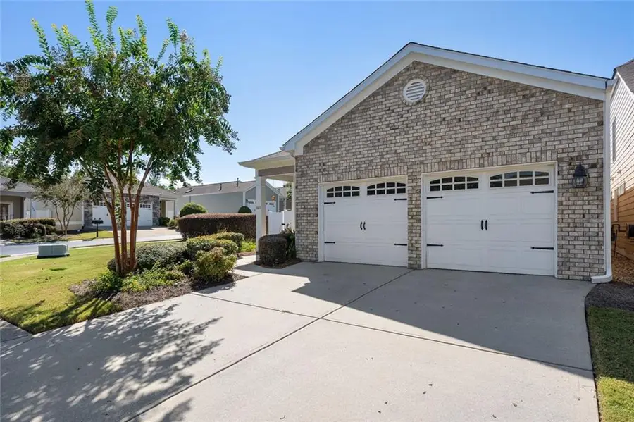601 Abbey Drive, Woodstock, GA 30188 - #2
