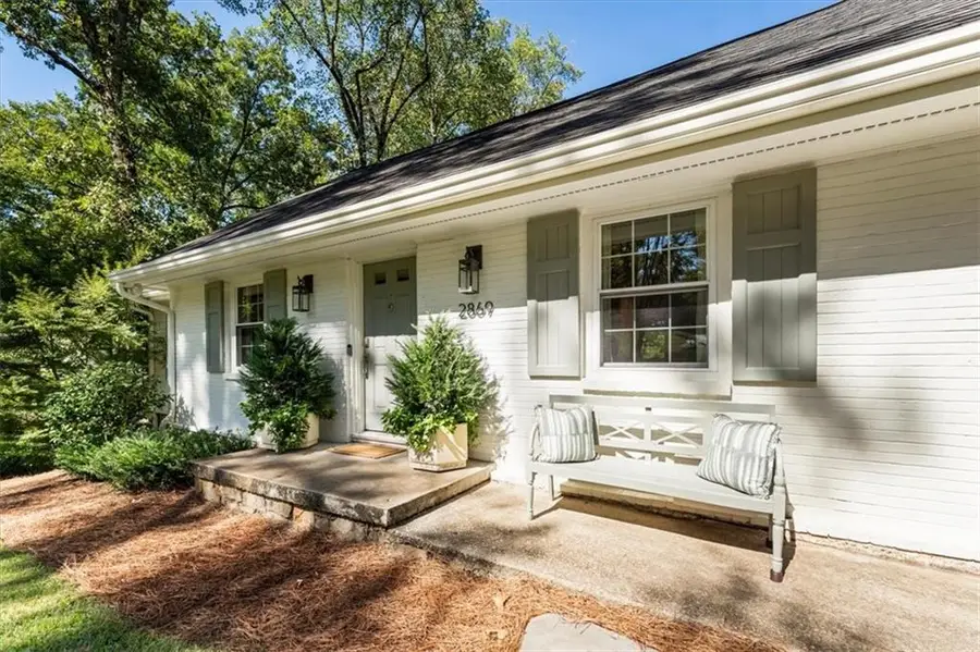 2869 Ridgemore Road Nw, Atlanta, GA 30318 - #2