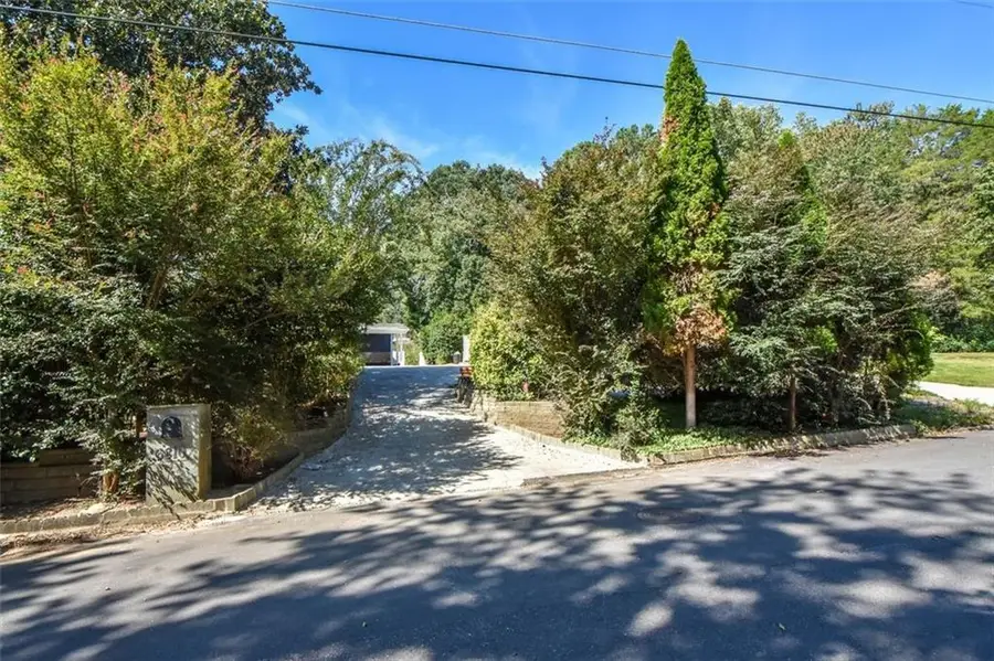6810 Sunny Brook Lane, Sandy Springs, GA 30328 - #2