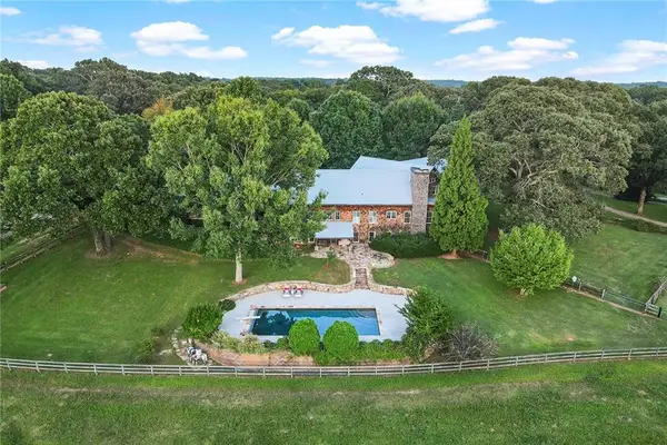 681 Duck Thurmond Road, Dawsonville, GA 30534