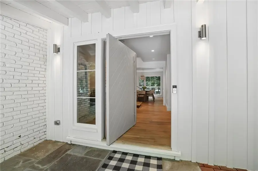 695 W Conway Drive, Atlanta, GA 30327 - #3