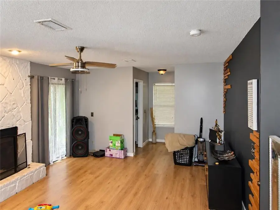832 Chapman Circle, Stone Mountain, GA 30088 - #3