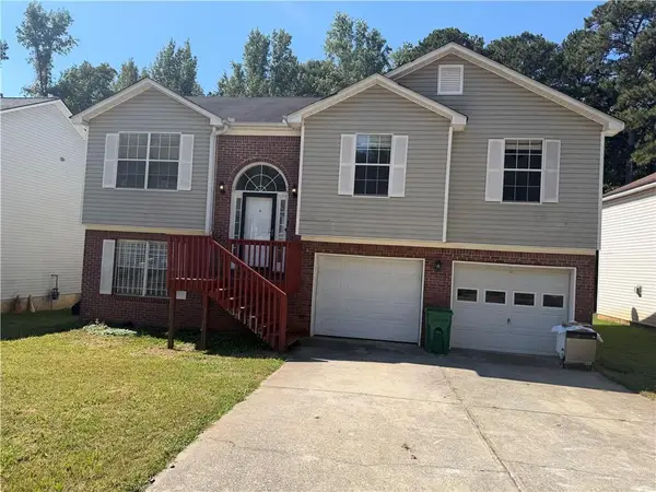 5741 Wellborn Oaks Court, Lithonia, GA 30058