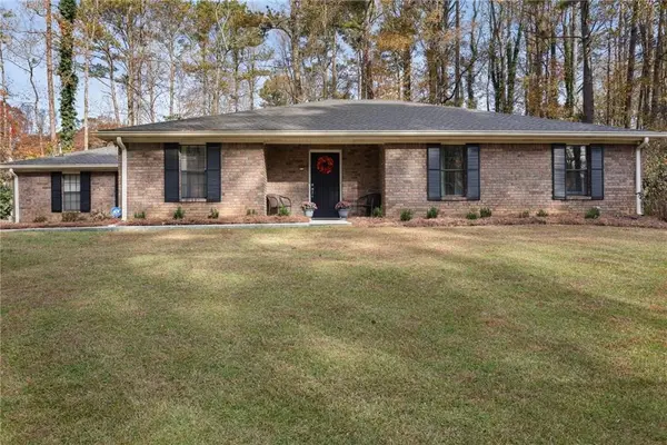 84 Lake Somerset Drive Nw, Marietta, GA 30064