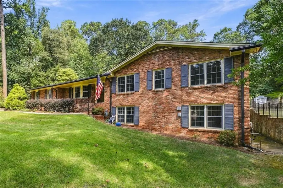 5013 Fox Forest Circle Sw, Lilburn, GA 30047 - #2