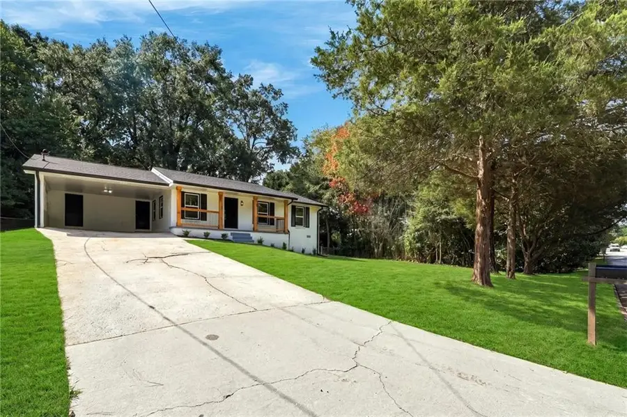 385 Greenwood Drive Nw, Lilburn, GA 30047 - #2