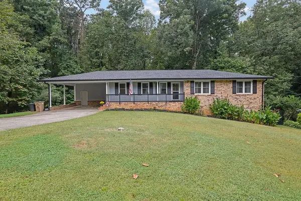 5041 Fitts Drive, Roswell, GA 30075