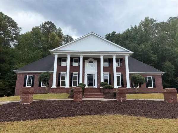110 Emerald Lake Drive, Fayetteville, GA 30215