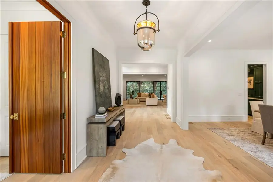 1347 W Wesley Road Nw, Atlanta, GA 30327 - #3
